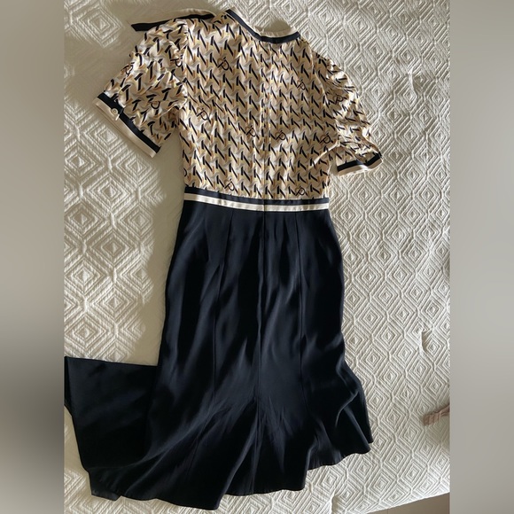 Beautiful Ports dress - Picture 3 of 5